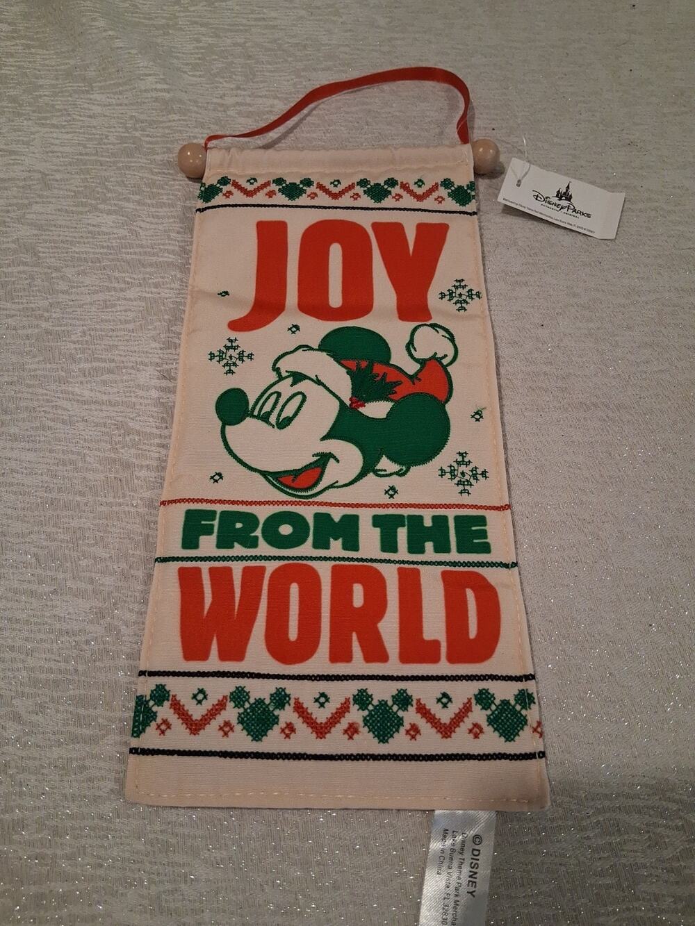 Disney Parks Mickey and Minnie Christmas Door Hanger